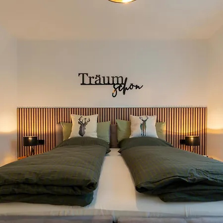 Waeldernestchen - Zentral - Pur - Tiefgarage - Balkon - Modernes 2 Appartamento Lenzkirch