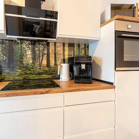 Waeldernestchen - Zentral - Pur - Tiefgarage - Balkon - Modernes 2 דירה