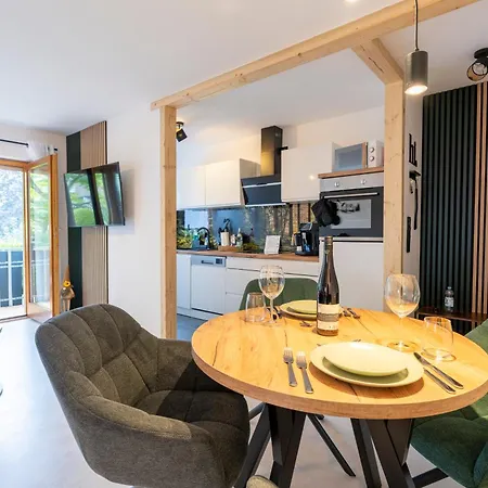 Waeldernestchen - Zentral - Pur - Tiefgarage - Balkon - Modernes 2 דירה