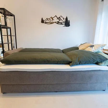 Waeldernestchen - Zentral - Pur - Tiefgarage - Balkon - Modernes 2 דירה *