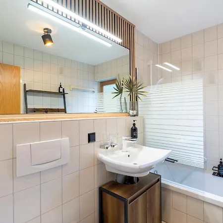 Waeldernestchen - Zentral - Pur - Tiefgarage - Balkon - Modernes 2