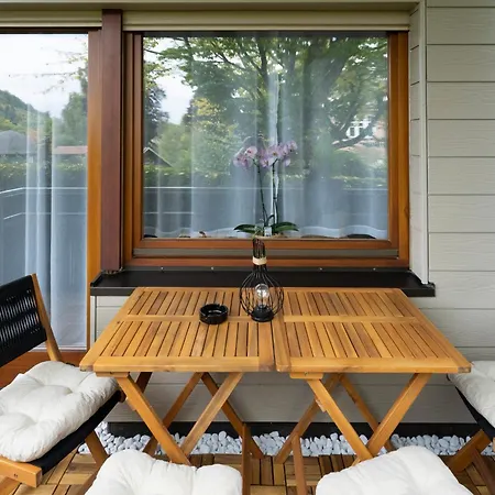 Waeldernestchen - Zentral - Pur - Tiefgarage - Balkon - Modernes 2 דירה לנצקירש