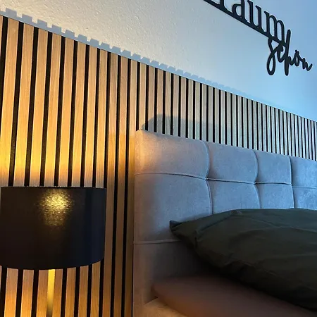 Waeldernestchen - Zentral - Pur - Tiefgarage - Balkon - Modernes 2 Appartamento